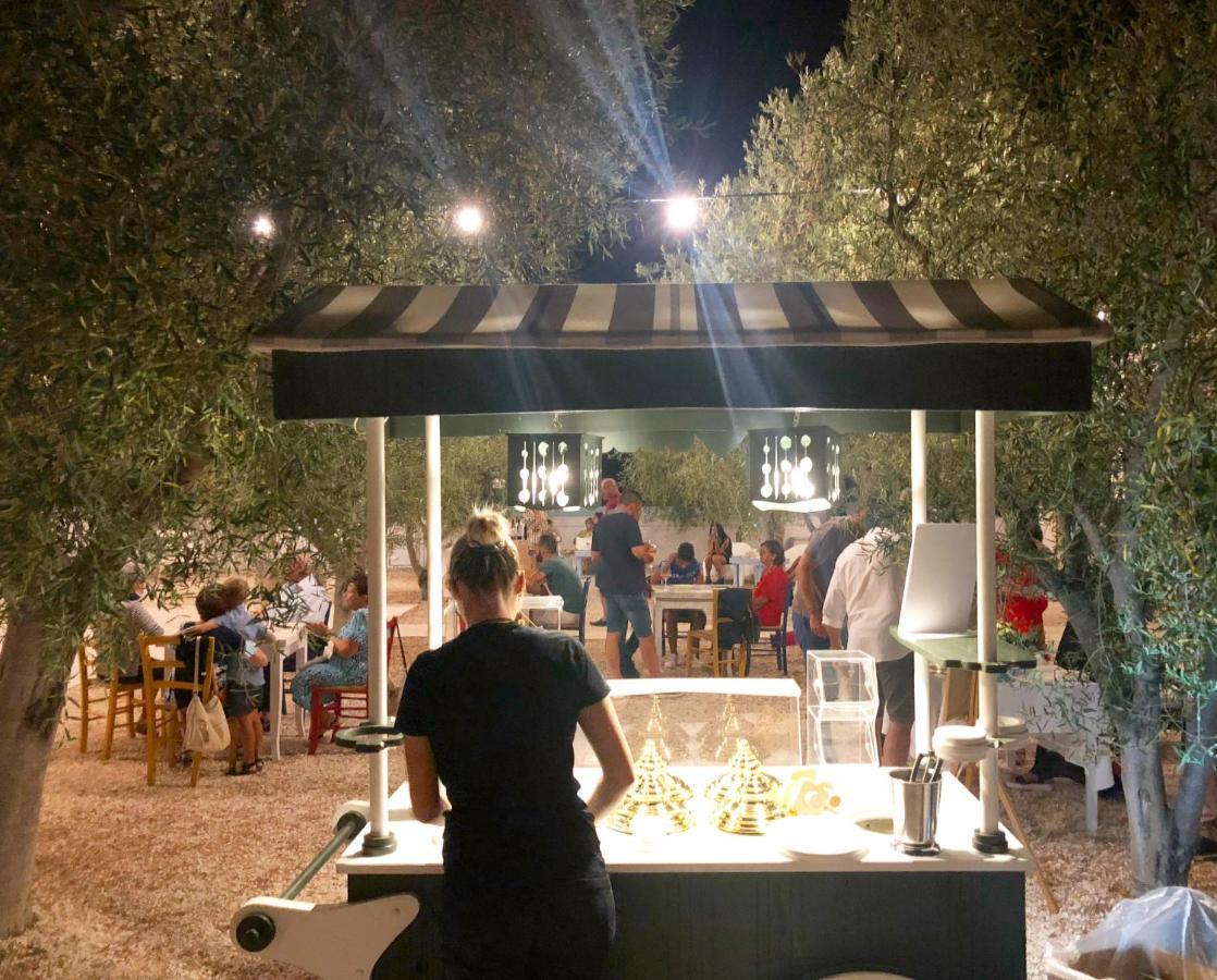 Couette-café Tenuta Amostuni-country House