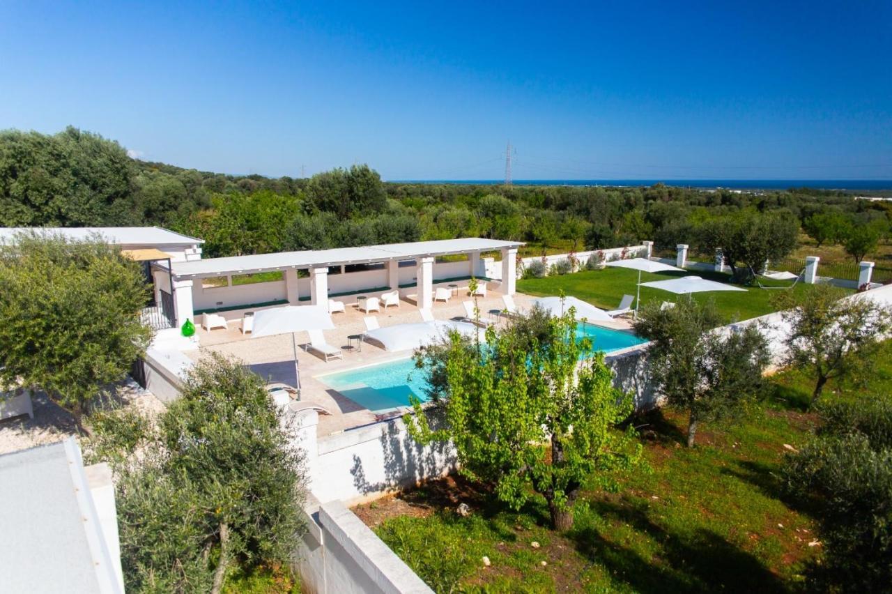 Couette-café Tenuta Amostuni-country House *