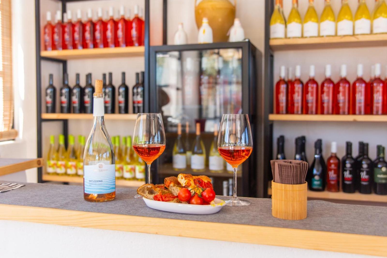 Tenuta Amostuni-country House Couette-café *